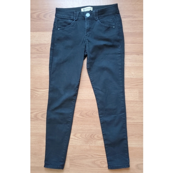 Democracy Black Skinny Jeans - Picture 1 of 12